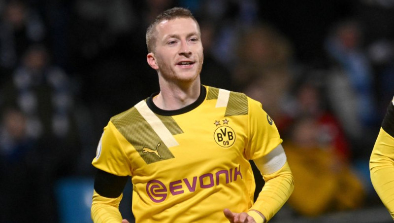 Belingema un Roisa saspēle ieved Dortmundes "Borussia" kausa ¼ finālā