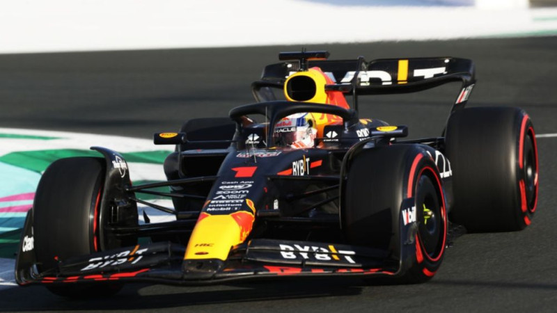 Verstapens otrajā F1 treniņā par 0.2 sekundēm pārspēj Alonso