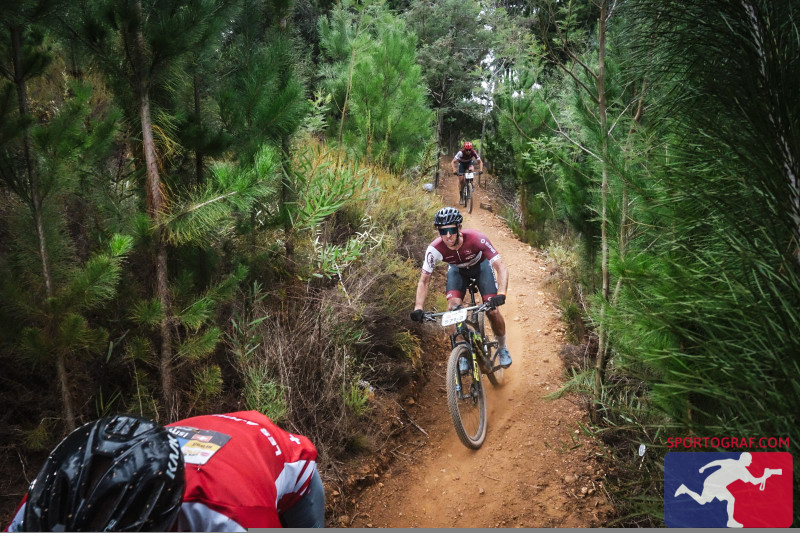 Priževoits un Purniņš izcīna augsto ceturto vietu ''Cape Epic'' kopvērtējumā