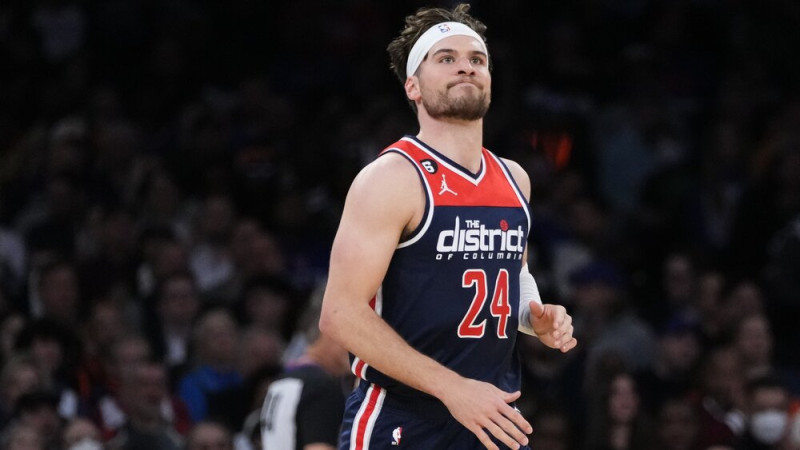 ''Wizards'' bez KP zaudē izredzes uz play-in, ''Lakers'' turpina pakaļdzīšanos