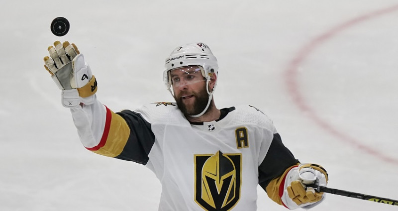 Latvieši nespēlē: "Golden Knights" zaudē bullīšos, "Blue Jackets" sausā pret "Rangers"