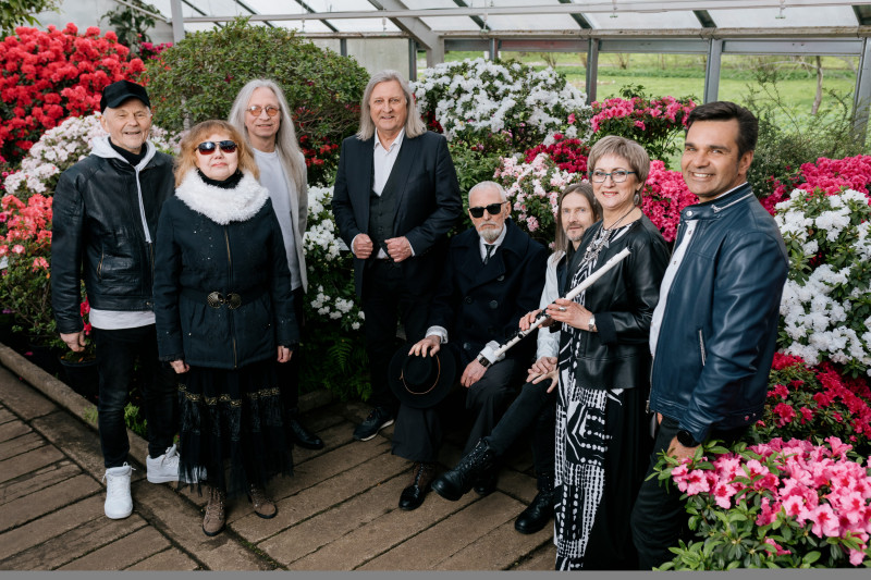 «Menuets» dodas 55 gadu jubilejai  veltītajā koncerttūrē «Zelta 55»