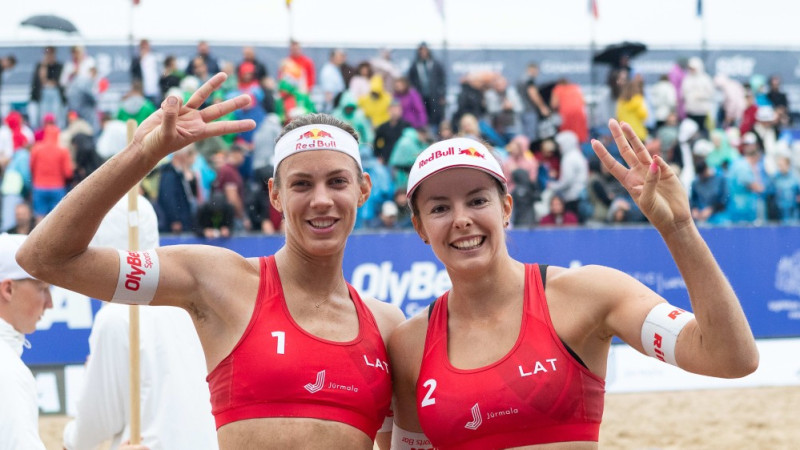 Samoilova/Graudiņa triumfē pasaules čempionāta pirmajā cīņā