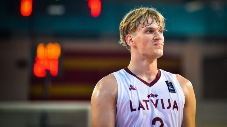 Latvijas U20 izlase sāncenšu dāvanu nesagaida un paliks B divīzijā