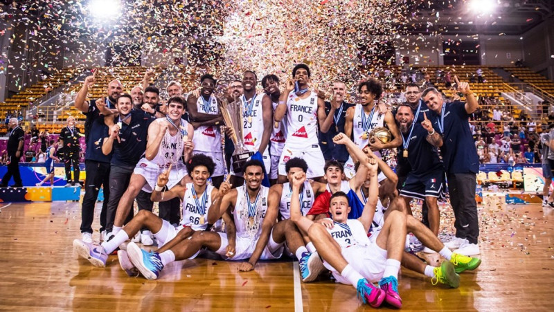Francijas U20 basketbolisti pagarinājumā kāpj Eiropas meistarsacīkšu tronī