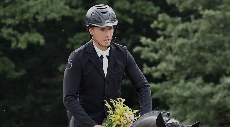 Neretnieks uzvar Rīgas posma "Grand Prix" maršrutā
