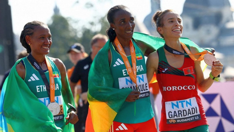 Etiopietēm dubultuzvara maratonā pasaules čempionātā Budapeštā