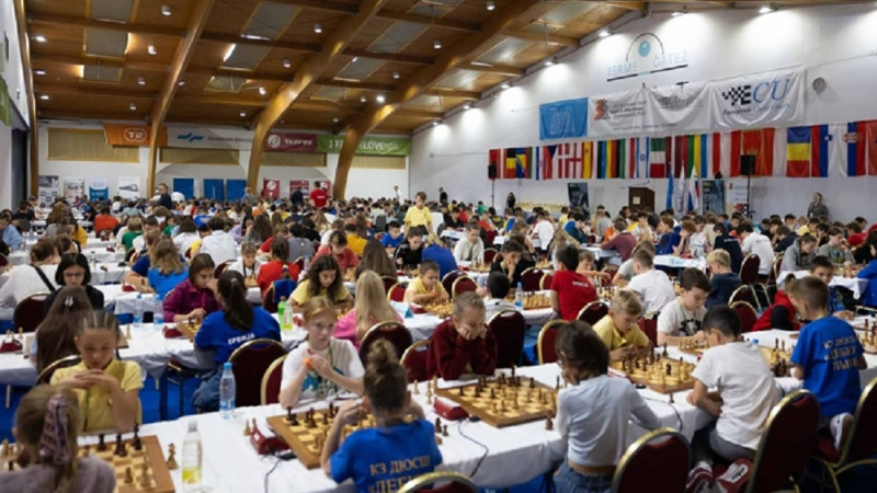 Latvijas šahists desmitniekā Eiropas čempionātā jauniešiem gan rapidā, gan blicā