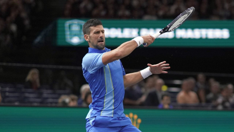 Džokovičs atgūstas pēc zaudēta seta un rīt cīnīsies par savu 40. "Masters" trofeju