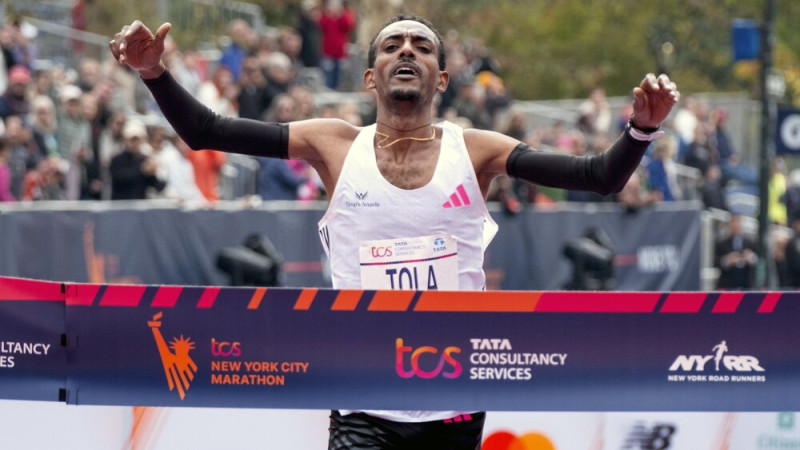 Etiopietis Tola labo Ņujorkas maratona rekordu