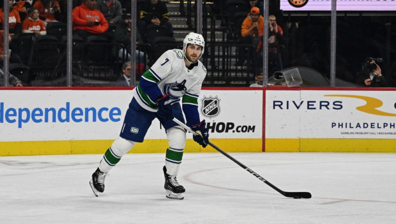 ''Canucks'' aizsargs Sūsijs traumas dēļ izlaidīs līdz astoņām nedēļām