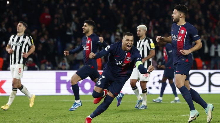 Barselona, Dortmunde, "Atletico" un "Lazio" soļo tālāk, PSG izglābjas no lielām briesmām