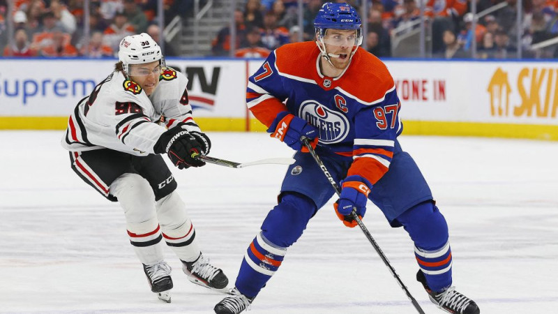 Makdeivids un "Oilers" pieveic vārtus guvušo Bedārdu, Metjūzam un Stounam 2+2