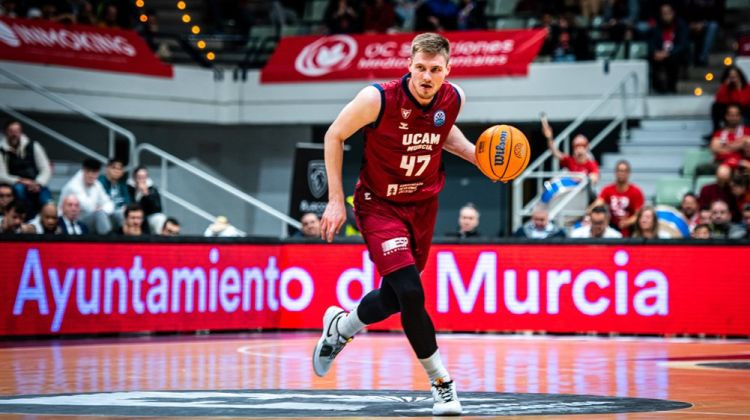 Artūrs Kurucs iemet 11 punktus, Rodions piebalso ar deviņiem "Murcia" uzvarā