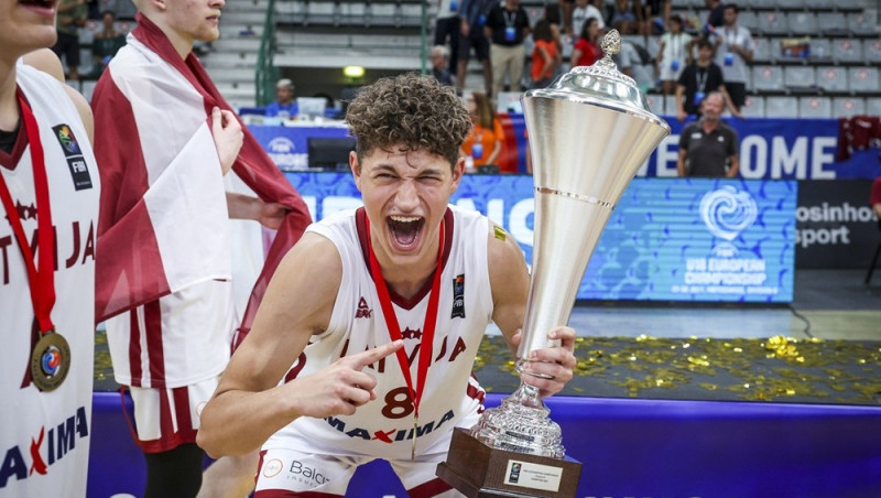 Krists Pīternieks U18 izlases kandidātos iekļauj 14 LJBL medaļniekus