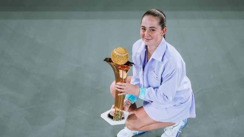 Ostapenko triumfē Lincas "WTA 500", izcīnot karjeras astoto nozīmīgo titulu