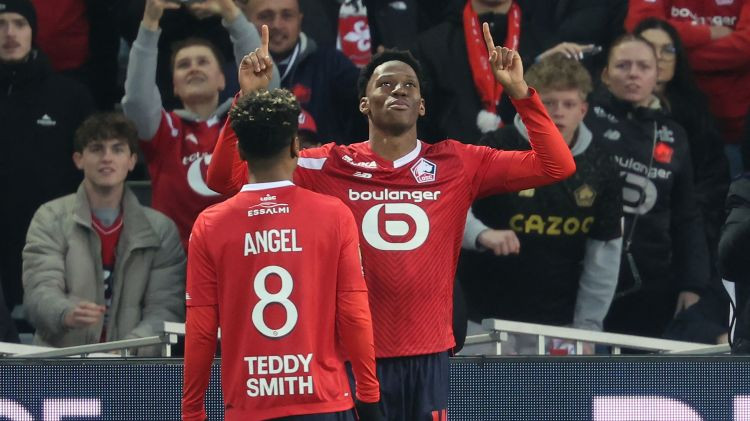 PSG iesit arī bez Mbapē un turpina atrauties, Deividam hat-trick, Liona kāpj augšup