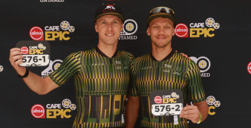 ''Cape Epic'' piektajā posmā Latvijas vīriem augstā 23. vieta absolūtajā ieskaitē