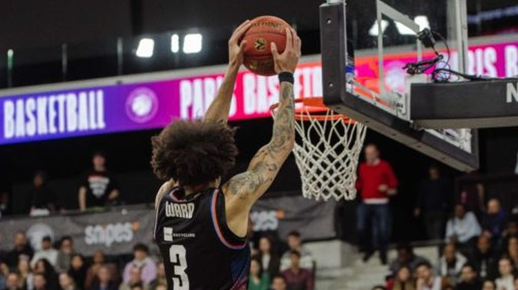 "Paris" kļūst par Eirokausa pirmo finālisti, "Besiktas" panāk sērijas trešo spēli