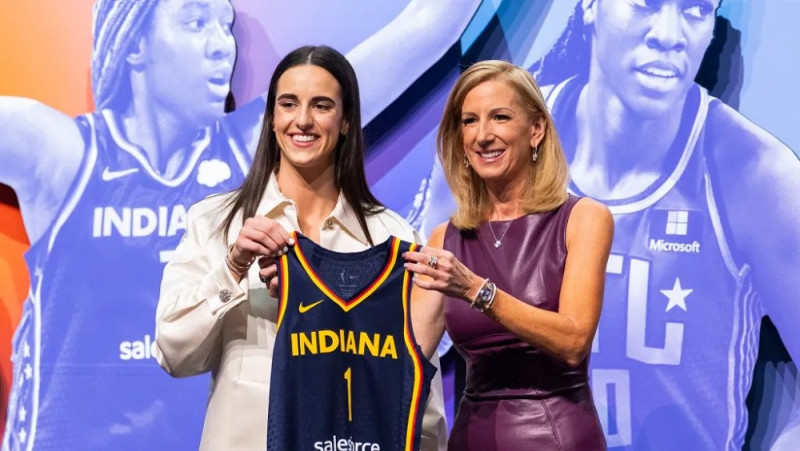 Vanagacs saņem pirmo numuru WNBA draftā, Dignas Strautmanes kolēģe trešā