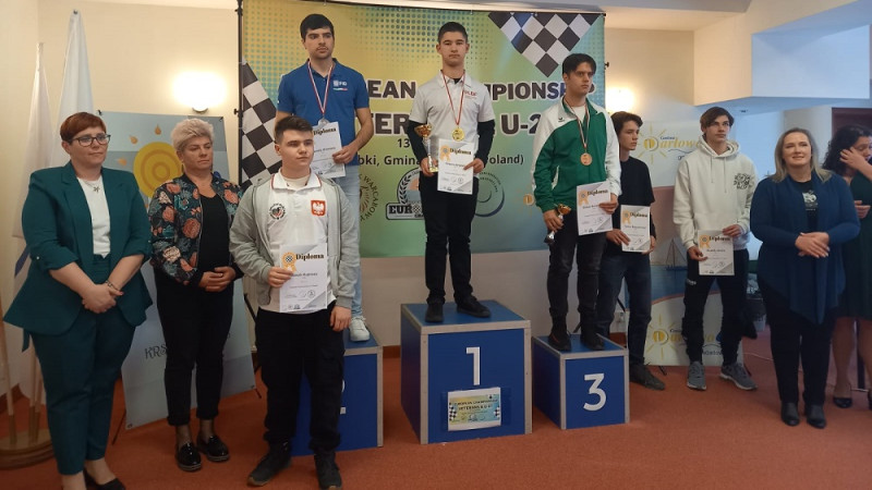 Kripans un Āriņš kļūst par Eiropas čempioniem dambretē, Osītim un Lelim sudrabs
