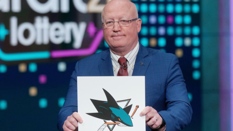 Pirmo reizi kluba vēsturē ''Sharks'' ieguvusi NHL drafta pirmo izvēli
