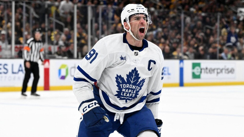 ''Maple Leafs'' kapteinis Tavaress steidz palīgā Kanādai uz pasaules čempionātu