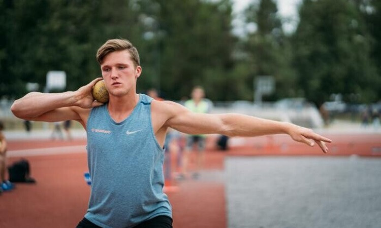 Kozjakovs kļuvis par NJCAA čempionu septiņcīņā, kārtslēkšanā pārvarējis 5m