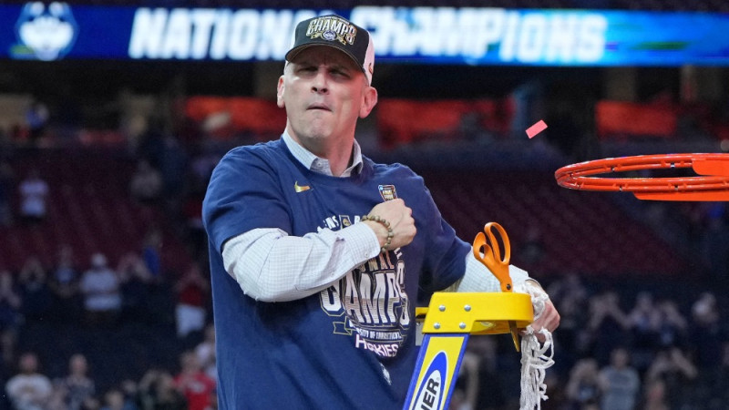 Hērlijs atraida "Lakers" 70 miljonus un dzīsies pēc NCAA trešā titula pēc kārtas