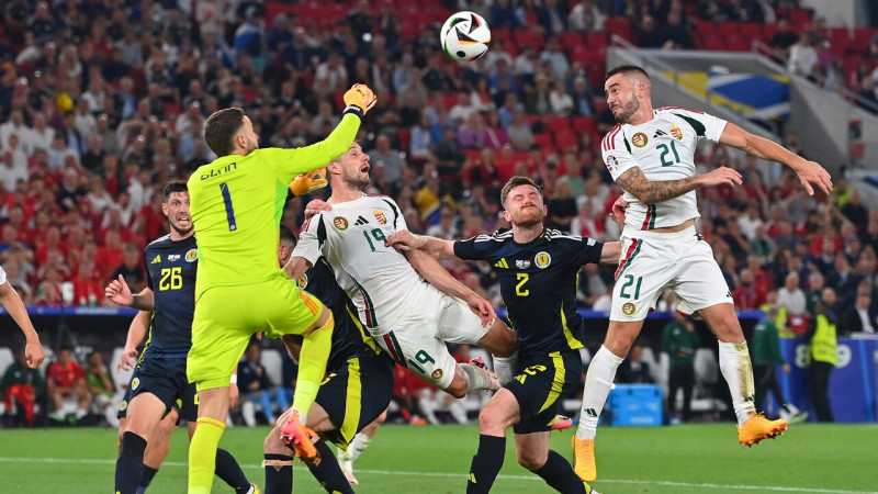 Ungāru futbolistam Vargam stāvoklis stabils, būs nepieciešama operācija