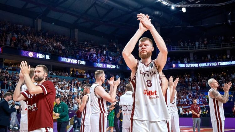 Dāvis Bertāns: "Iznākumu tas nemainīja, bet šāda tiesāšana apkauno basketbolu"