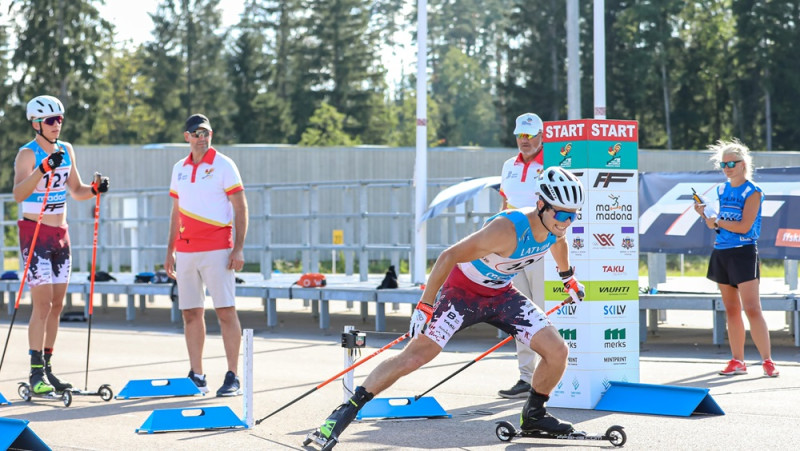 Pasaules junioru čempione Kaparkalēja uzvar arī šogad 200m PK rollerslēpošanā, trijniekā Kaparkalējs un Kalniņš