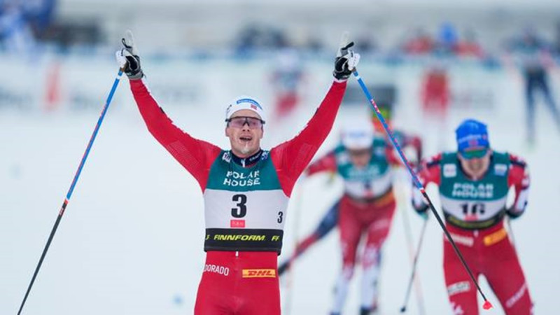 Norvēģi aizņem visu pjedestālu 20km masu startā, pērn Latvijā startējušais Amundsens uzvar