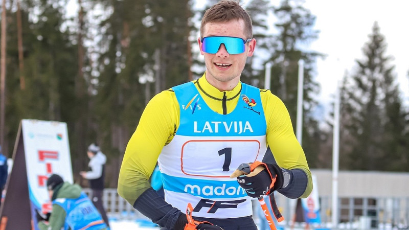 Kaparkalējs astotajā desmitā PK distanču slēpošanā 10km distancē ar atsevišķu startu
