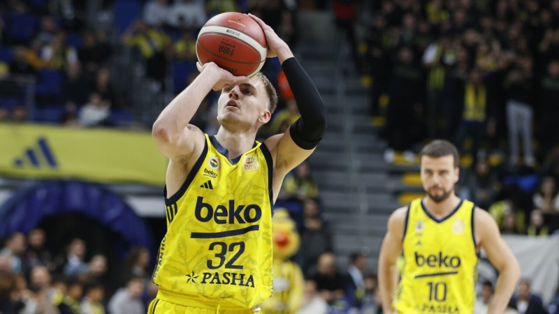Pret Parīzi malā sēdējušais Žagars atgriežas laukumā, "Fenerbahçe" klūp pret pastarīti
