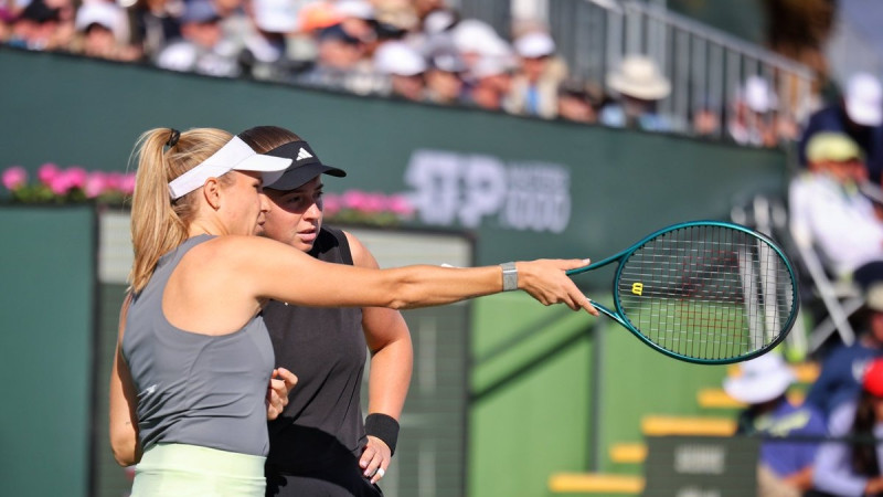 Ostapenko/Peresa apstājas Indianvelsas 1/4 finālā