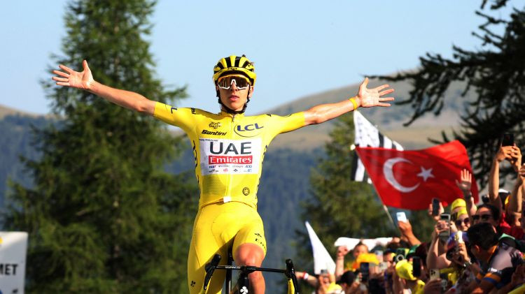 Šī gada "Tour de France" pēdējā posmā riteņbraucēji brauks pār Monmartra pakalnam Parīzē