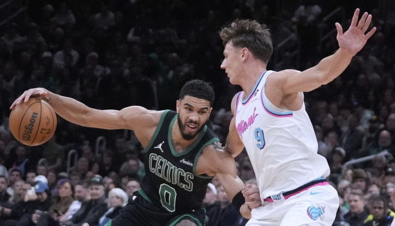 Porziņģis tiek atpūtināts, pārtrūkst "Celtics" deviņu uzvaru sērija