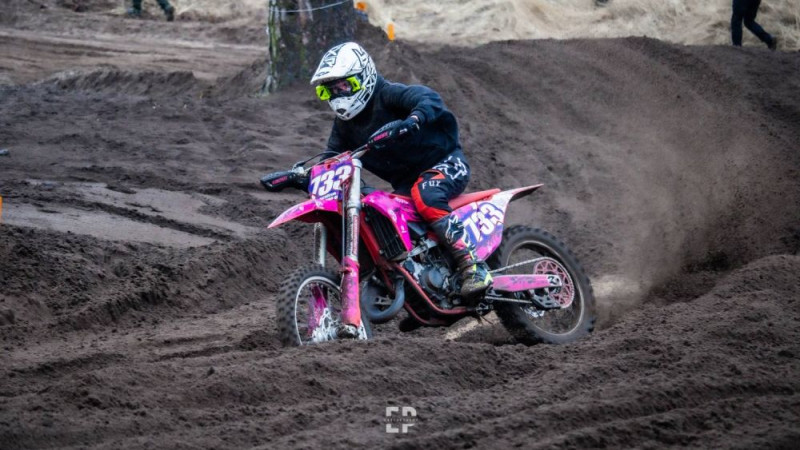 Patrīcija Bērziņa uzsāk cīņu par Eiropas čempiones titulu motokrosā