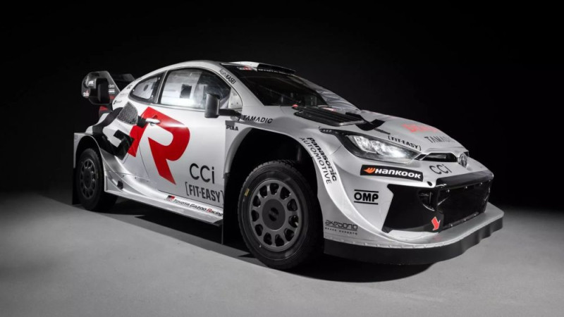 "Toyota" komanda uz vasaras WRC posmiem prezentē jaunu krāsojumu