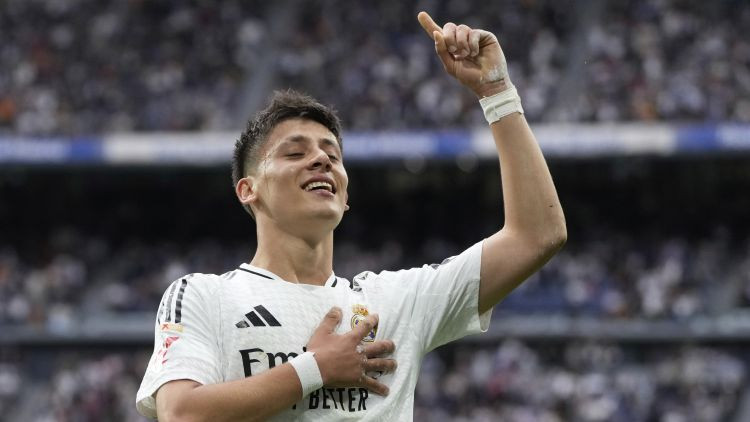 Gileram un Mbapē spožs nogrieznis, "Real Madrid" pārliecinošas uzvaras vietā dabū panervozēt