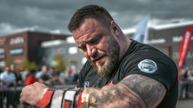 Šmaukstelis Rīgā izcīna pirmo vietu Spēkavīru čempionu līgas posmā