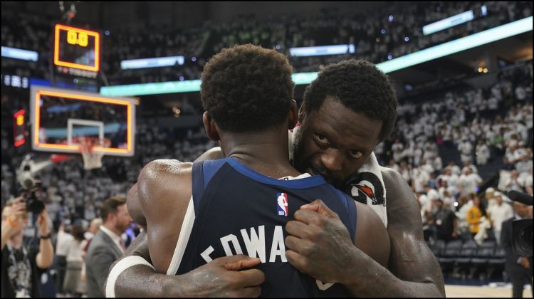 Minesotas "Timberwolves" otro gadu pēc kārtas iekļūst konferences finālā