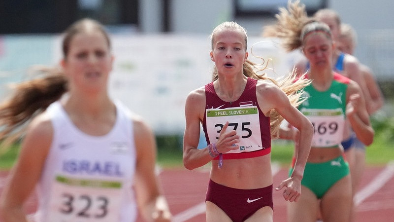 Vanadziņa Rīgas maratonā kļūst par Latvijas čempioni jūdzes skrējienā
