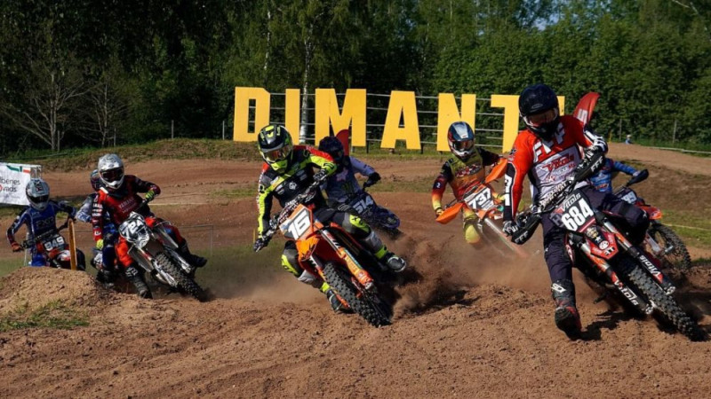 "Dimantu kausā" Stāmerienā startēs daudzi vadošie Latvijas motokrosa braucēji