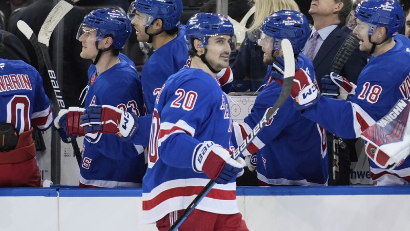 ''Rangers'' aizmaina kluba leģendu pret jaunu centru un drafta izvēli