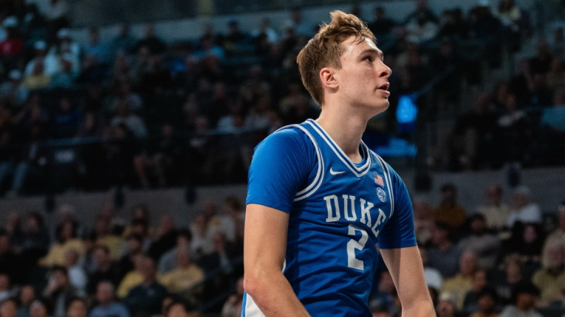 Jaunais šerifs ierodas Teksasā: ar drafta pirmo numuru "Mavericks" izvēlās Flegu