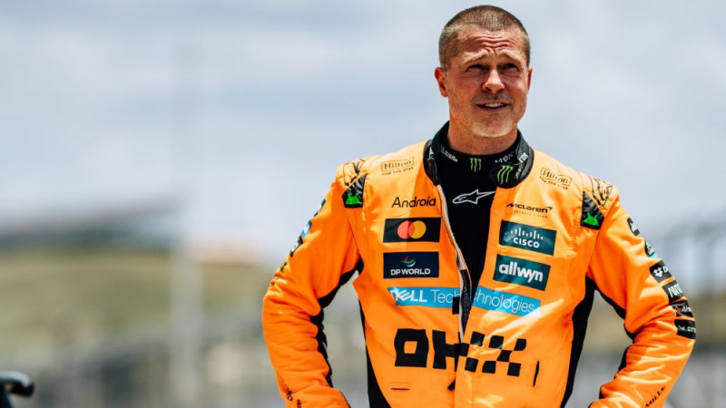 61 gada vecumā Breds Pits aizvada F1 testus "McLaren" sastāvā