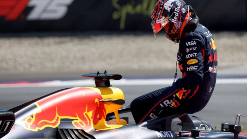 F1 tituls šogad ir zaudēts, atzīst "Red Bull" komanda