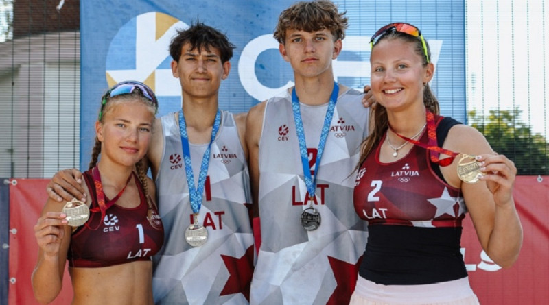 Mamaja/Aleksāne un Kenders/Parijegi Cēsīs uzvar EEVZA U-18 čempionātā pludmales volejbolā